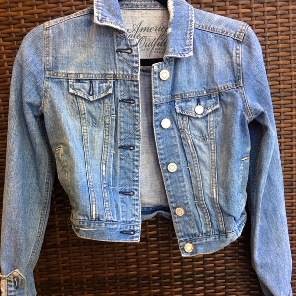Jean jacket - Picture 1 of 4